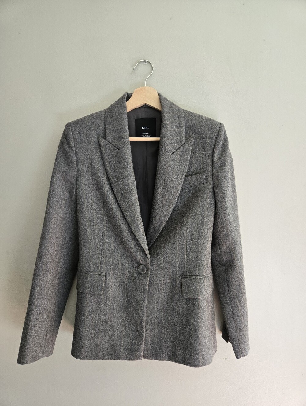 MANGO Italian Wool Blend Gray Brown Pinstripe Blazer Quiet Luxury Preppy XS Soft